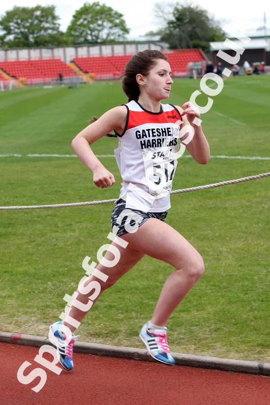 Womens under-17s 800 metres, North Eastern Champs, Gateshead Stadium. Photo: David T. Hewitson/Sports for All Pics